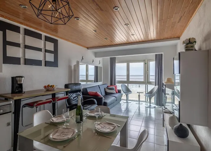 Bel Air - Modern With Seaview T8 *